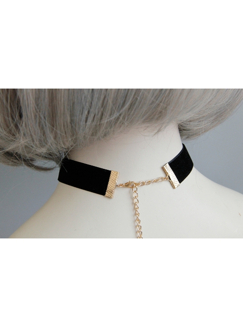 All-Match Retro Fashion Personality Black Velvet Belt Metal Ring Pearl Female Short Necklace