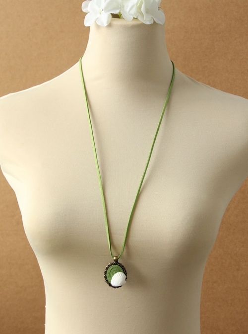 Retro Fashion All-Match Personality Green Pendant White Shell Velvet Rope Female Long Necklace