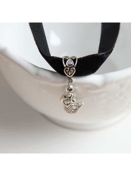 Baroque Retro Fashion Simple Mermaid Pendant Black Velvet Female Choker