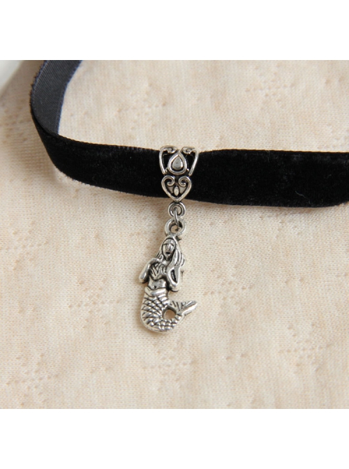 Baroque Retro Fashion Simple Mermaid Pendant Black Velvet Female Choker