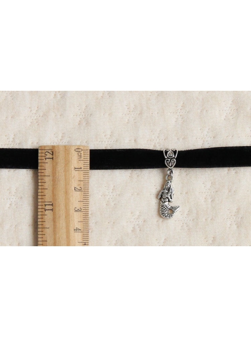 Baroque Retro Fashion Simple Mermaid Pendant Black Velvet Female Choker