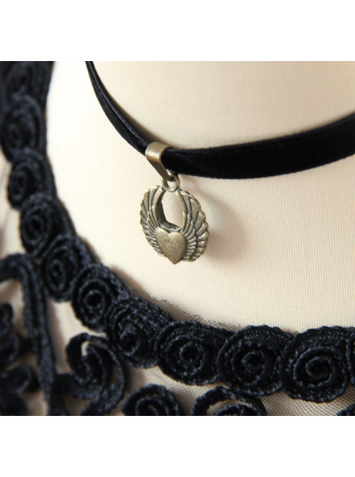 Retro Personality Fashion Black Velvet Rope Love Wings Pendant Simple Female Short Necklace
