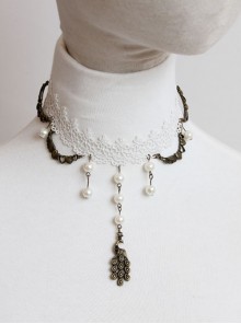 Exaggerated Baroque Retro Personality Love Wings Peacock White Lace Pearl Fashion Female Short Necklace