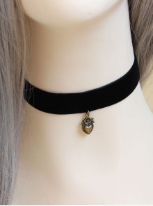 Retro Fashion Love Pendant Gothic Lolita Vampire Black Velvet Rope Female Collar