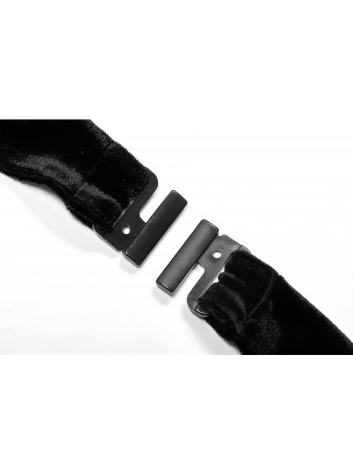 Punk Black Revelation Series Shirred Design Metal Nameplate Decoration Elastic Velvet Suspender Bra