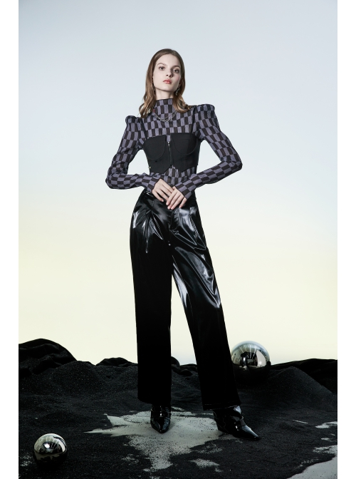 Black And Gray Revelation Series Right Angle Shoulder Checkerboard Elasticity Pleated Chiffon T-shirt