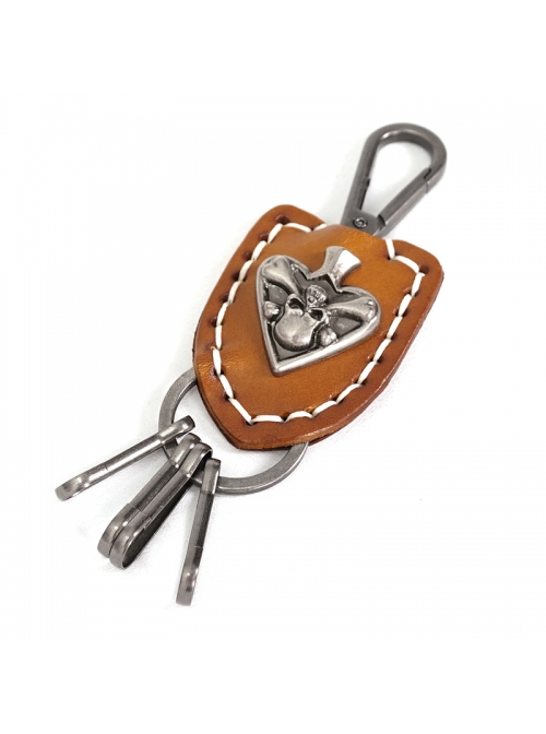 Punk Metal Heart-Shaped Design Skull Decoration Unisex Brown Keychain