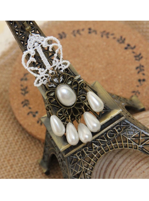 Gothic Retro White Elegant Pearl Earrings