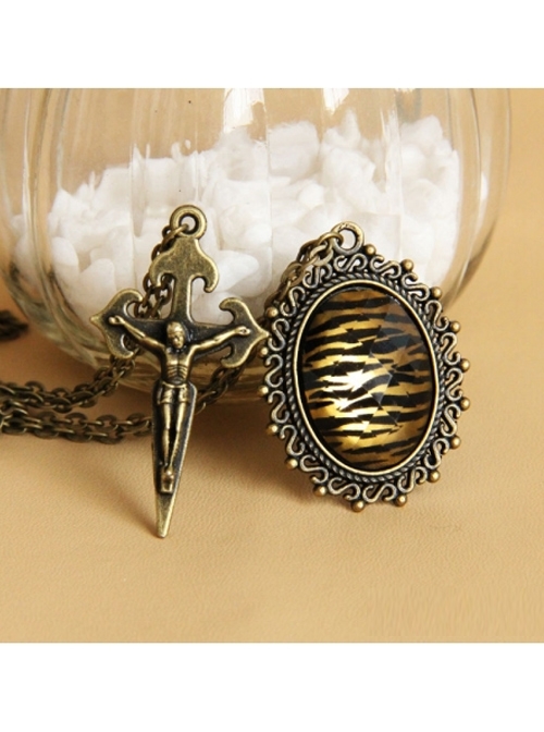 Bronze Retro Leopard Crucifix Pendant Gothic Necklace
